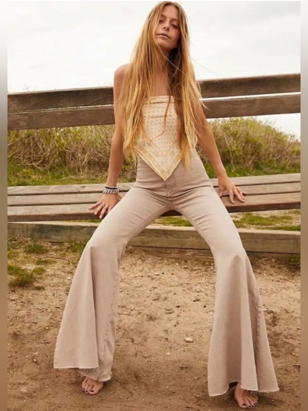 We The Free Free People Just Float On Flare Pants Jeans size 25
Style OB124563